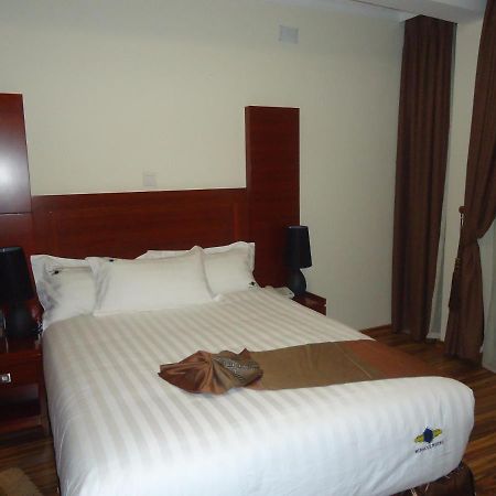 Miracle Hotel Addis-Abeba Extérieur photo
